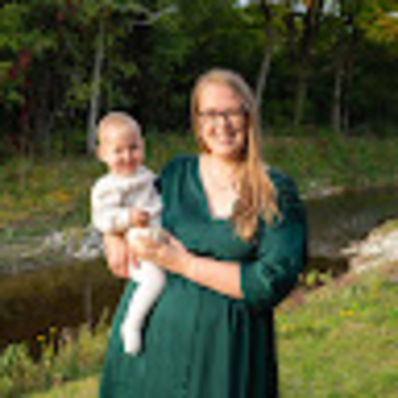 Meet your Posher, Meredith - Picture 1 of 1